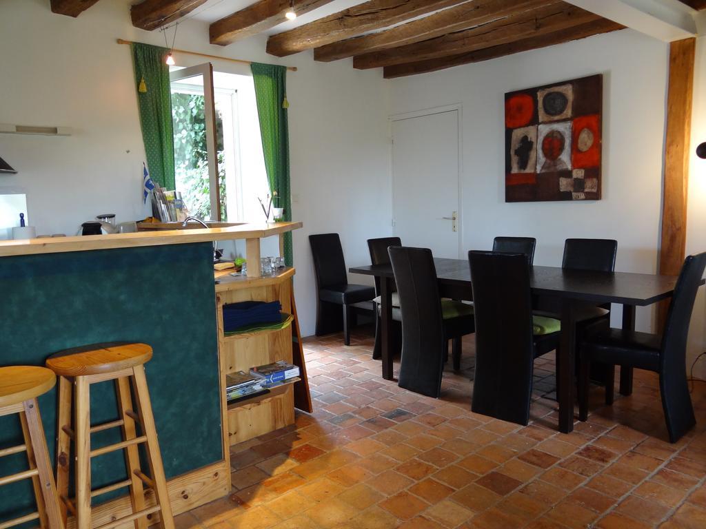 Au Moulin Geant Bed & Breakfast Rochefort-sur-Loire Exterior photo
